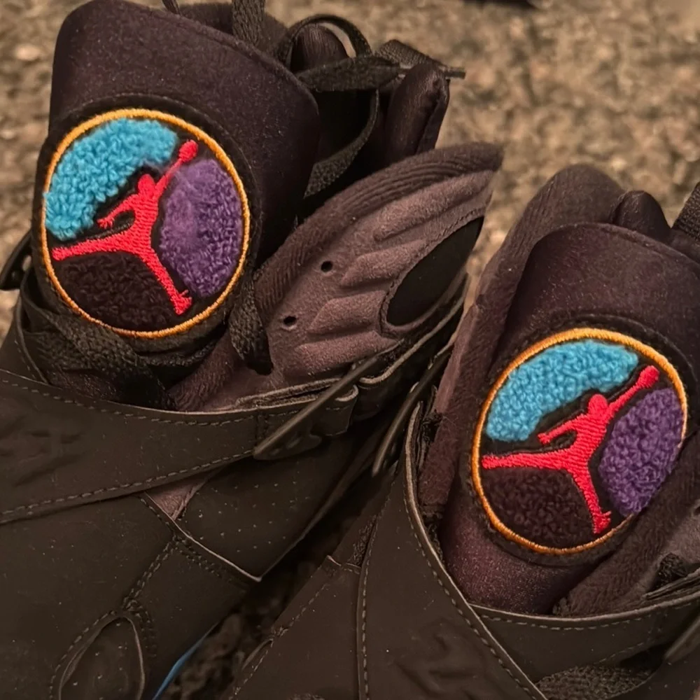 Nike Air Jordan 8 Retro Black and Blue Sneakers EUC 10.5